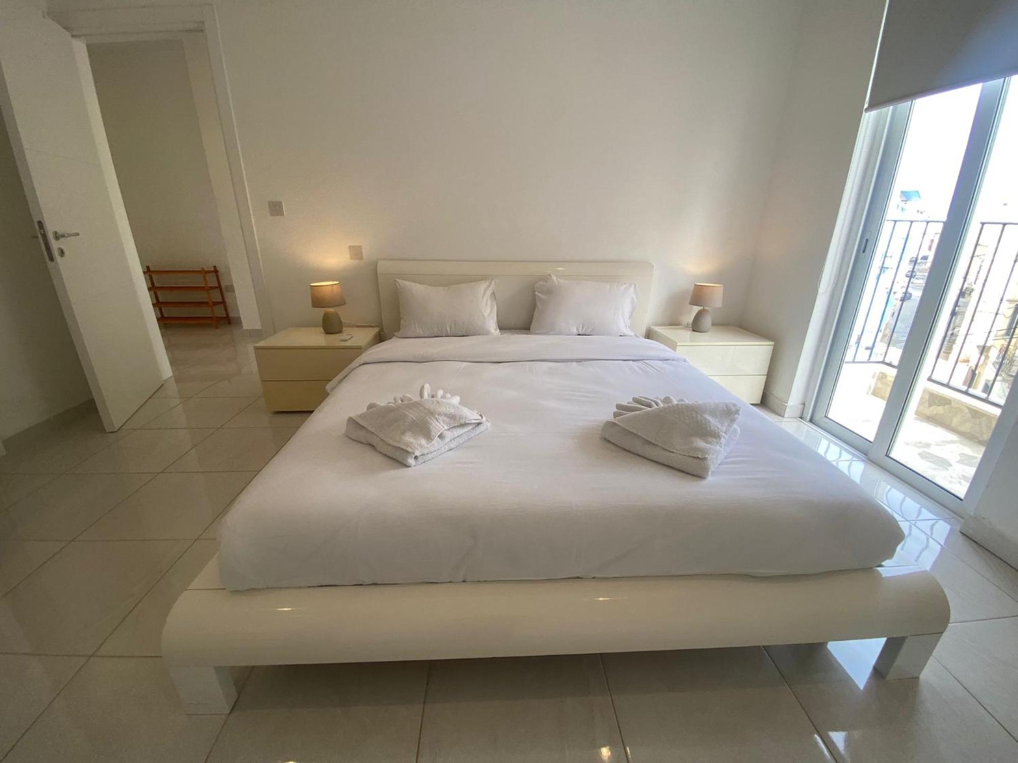 Spectacular Distant Seaview Apt Sliema Exteriör bild