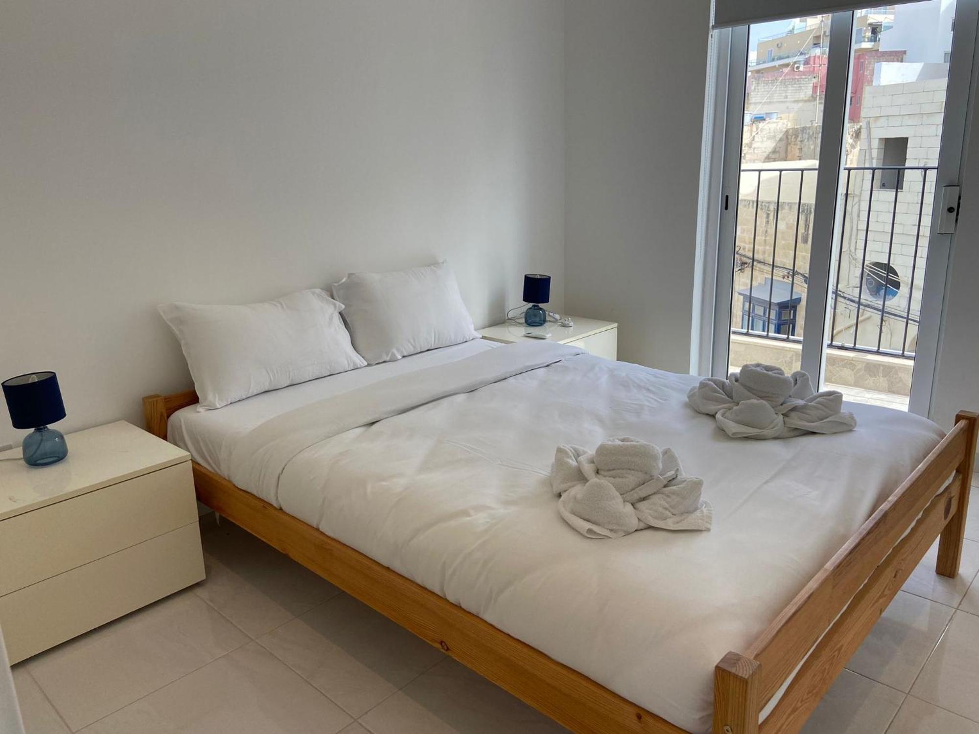 Spectacular Distant Seaview Apt Sliema Exteriör bild
