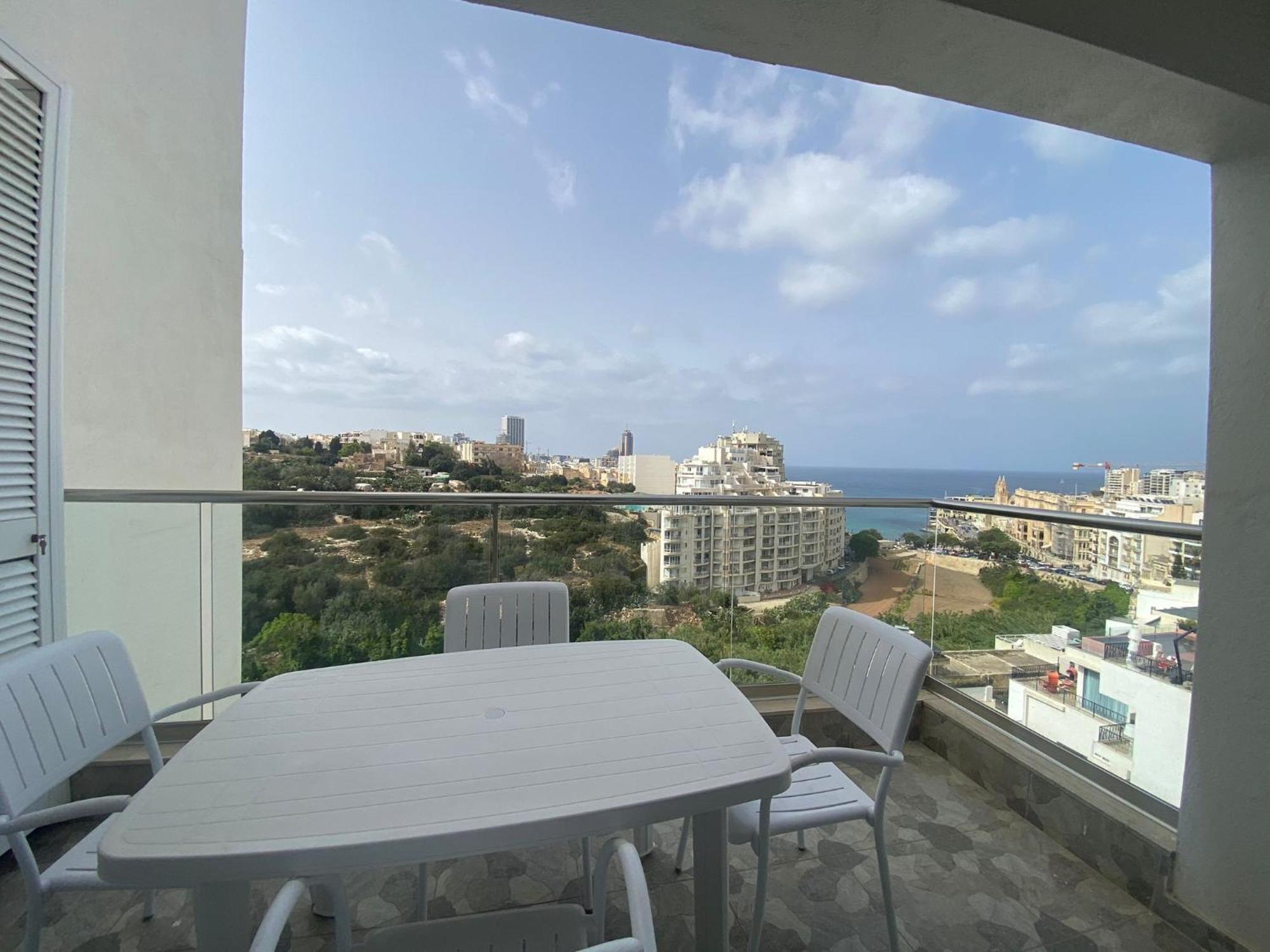 Spectacular Distant Seaview Apt Sliema Exteriör bild
